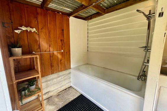 Eco Friendly Bush Cabin 2